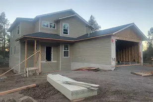 1152 Orange Blossom Dr, Klamath Falls, OR 97601 - Photo 1