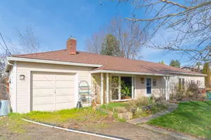 1539 Grand Ave, Medford, OR 97504 - Photo 1
