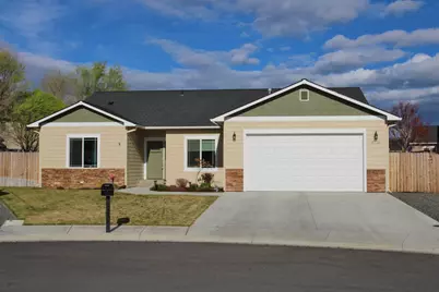 3711 Valinda Way, Klamath Falls, OR 97603 - Photo 1