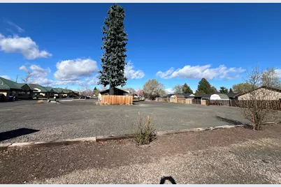 2329 SW Glacier Place, Redmond, OR 97756 - Photo 1