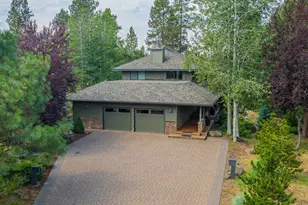 57845 Fir Cone Ln, Sunriver, OR 97707 - Photo 1