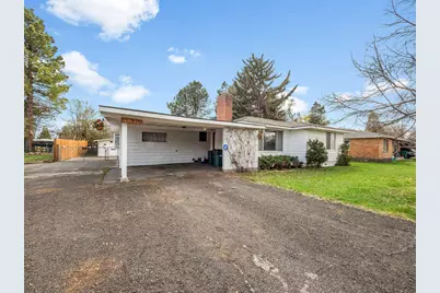 4630 Clinton Avenue, Klamath Falls, OR 97603 - Photo 1