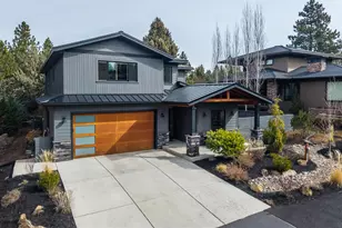 19056 NW Mount Shasta Dr, Bend, OR 97703 - Photo 1