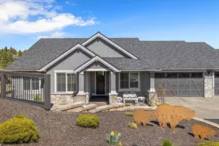 2704 NW Fairway Heights Dr, Bend, OR 97703 - Photo 1