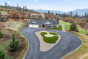 182 Blue Chip Ln, Grants Pass, OR 97527 - Photo 1