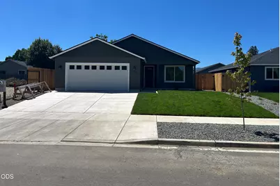 2473 Brady Way, Medford, OR 97501 - Photo 1