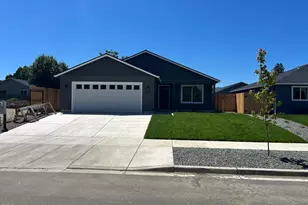 2473 Brady Way, Medford, OR 97501 - Photo 1