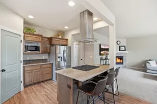 3046 NE Red Oak Dr, Bend, OR 97701 - Photo 1