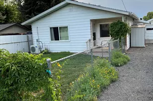 1868 Ivory St, Klamath Falls, OR 97603 - Photo 1