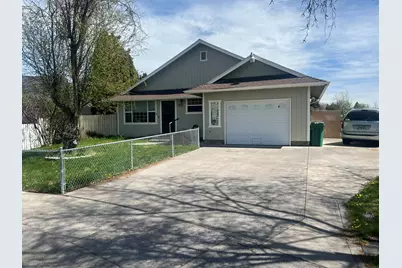5581 Lockford Drive, Klamath Falls, OR 97603 - Photo 1