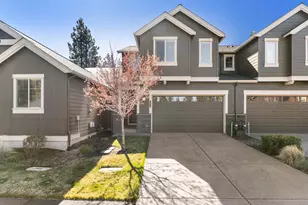 60411 Hedgewood Ln, Bend, OR 97702 - Photo 1