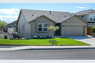 3312 NW Dogwood Avenue, Redmond, OR 97756 - Photo 1