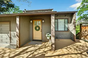 1927 Tamarack Pl, Ashland, OR 97520 - Photo 1