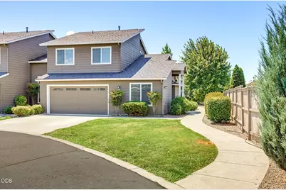 303 Live Oak Loop, Central Point, OR 97502 - Photo 1