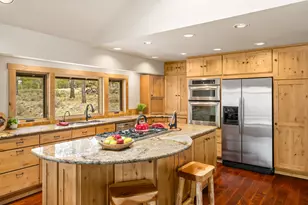 57678 Yellow Pine Ln, Sunriver, OR 97707 - Photo 1