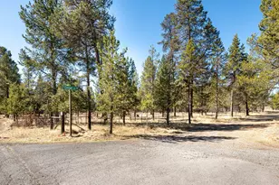 17455 Cedar Ct, Bend, OR 97707 - Photo 1