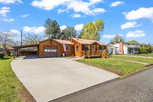681 SE Dunham St, Prineville, OR 97754 - Photo 1