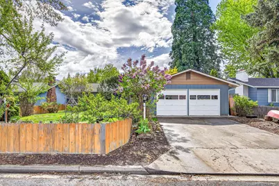 146 Sharon Drive, Phoenix, OR 97535 - Photo 1