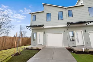 2024 Sunset Dr, Medford, OR 97501 - Photo 1