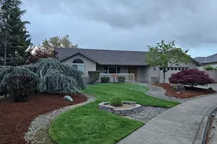 2717 SW Acres Rd, Grants Pass, OR 97527 - Photo 1