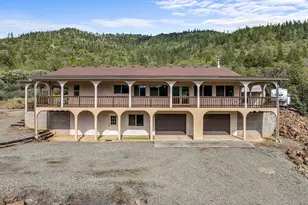 10300 N Applegate Rd, Grants Pass, OR 97527 - Photo 1