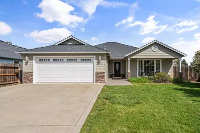 35 Scholarship Way, Medford, OR 97501 - Photo 1