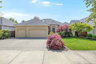 162 Bellerive Drive, Eagle Point, OR 97524 - Photo 1