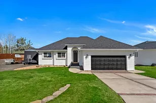 3773 SW Timber Ave, Redmond, OR 97756 - Photo 1