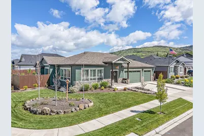 3223 Obsidian Ridge Way, Medford, OR 97504 - Photo 1