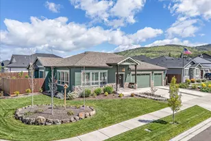 3223 Obsidian Rdg Wy, Medford, OR 97504 - Photo 1