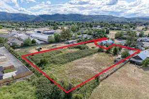 963 Lozier Ln, Medford, OR 97501 - Photo 1