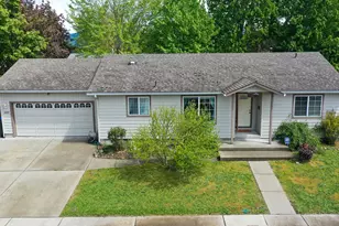 2885 Galaxy Way, Grants Pass, OR 97527 - Photo 1