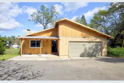 273 Genverna Glen, Grants Pass, OR 97527 - Photo 1