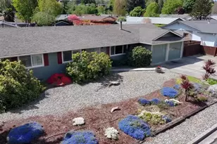 1755 Axtell Dr, Grants Pass, OR 97527 - Photo 1