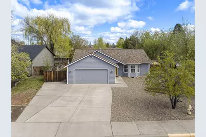 2813 SW Volcano Court, Redmond, OR 97756 - Photo 1