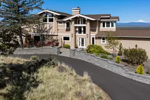 3124 NW Lynch Way, Redmond, OR 97756 - Photo 1