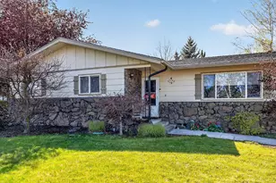 3805 Mazama Dr, Klamath Falls, OR 97603 - Photo 1