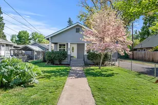 1028 E 11th St, Medford, OR 97504 - Photo 1