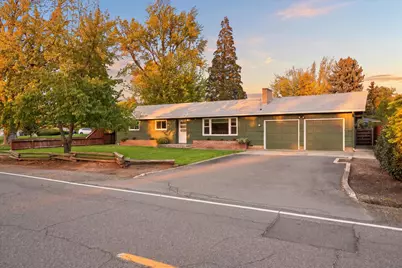 689 S Modoc Avenue, Medford, OR 97504 - Photo 1