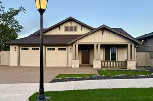 478 Autumn Hls Dr, Medford, OR 97504 - Photo 1