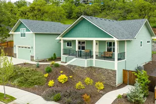 362 Avalon Terrace, Eagle Point, OR 97524 - Photo 1
