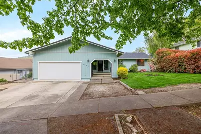 2981 Rosewood Street, Medford, OR 97504 - Photo 1
