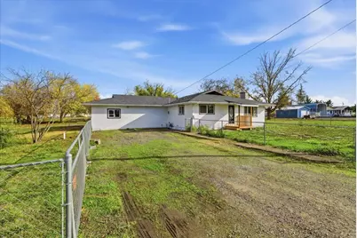 5156 Peace Lane, Central Point, OR 97502 - Photo 1