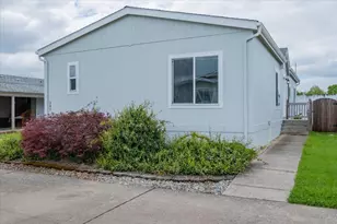 200 Market St, Lebanon, OR 97355 - Photo 1