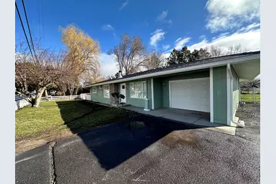 3345 Madison Street, Klamath Falls, OR 97603 - Photo 1