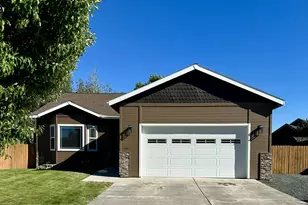 5168 Regency Dr, Klamath Falls, OR 97603 - Photo 1