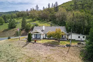 304 Wards Creek Rd, Rogue River, OR 97537 - Photo 1