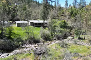 9445 E Antelope Rd, Eagle Point, OR 97524 - Photo 1