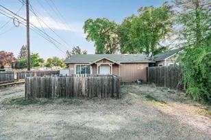 2360 Redwood Ave, Grants Pass, OR 97527 - Photo 1