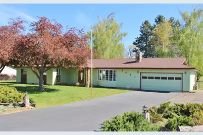 5611 Valley View Lane, Klamath Falls, OR 97601 - Photo 1